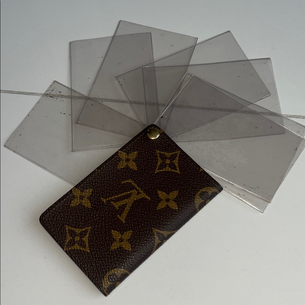 Louis Vuitton Brown Canvas Monogram Card & Photo Holder - Picture 3 of 7